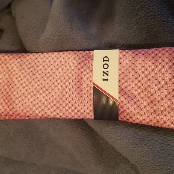 IZOD Mens Necktie - Picture 1 of 4